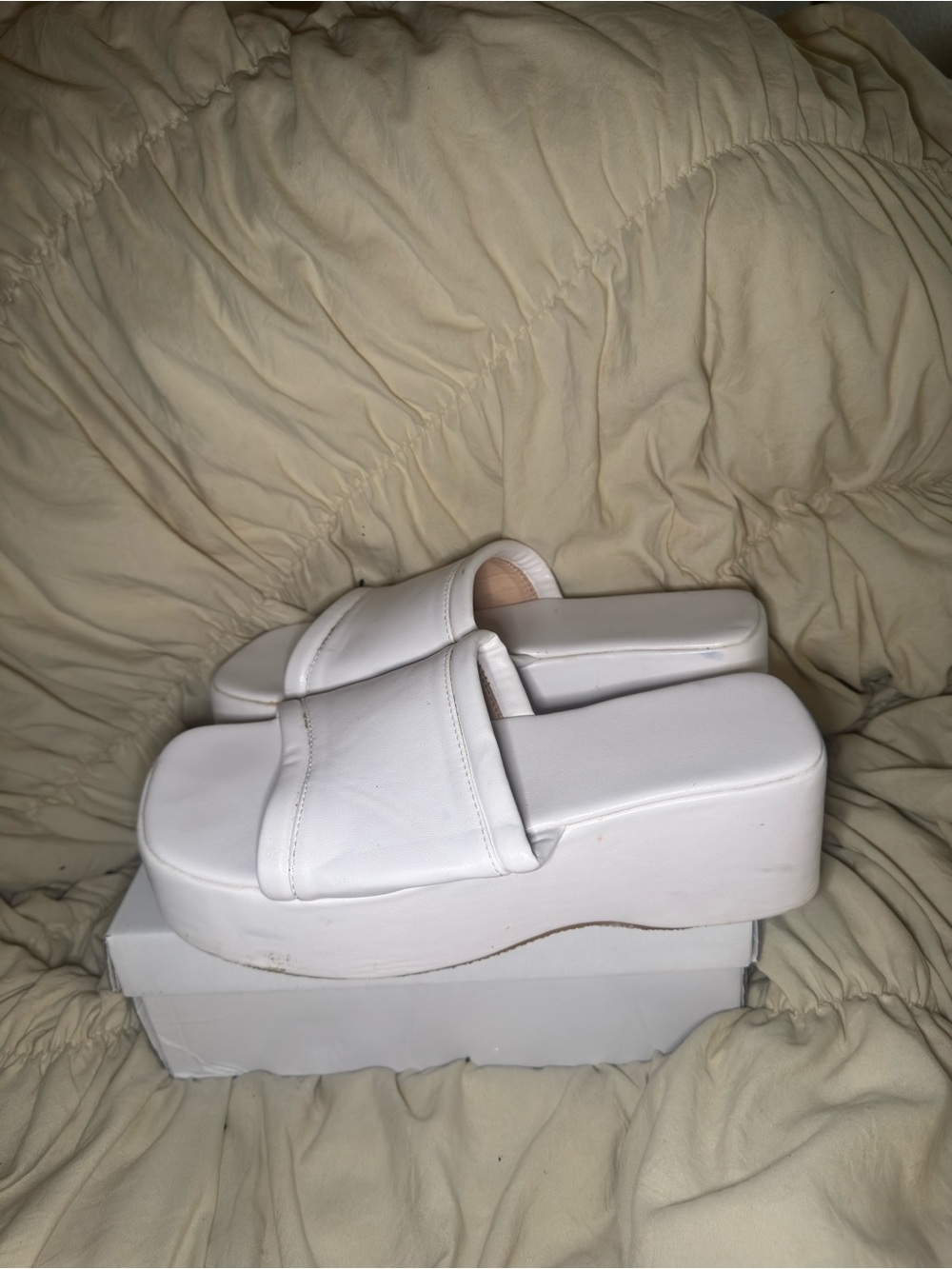 PrettyLittleThing White Platform Slide Sandals